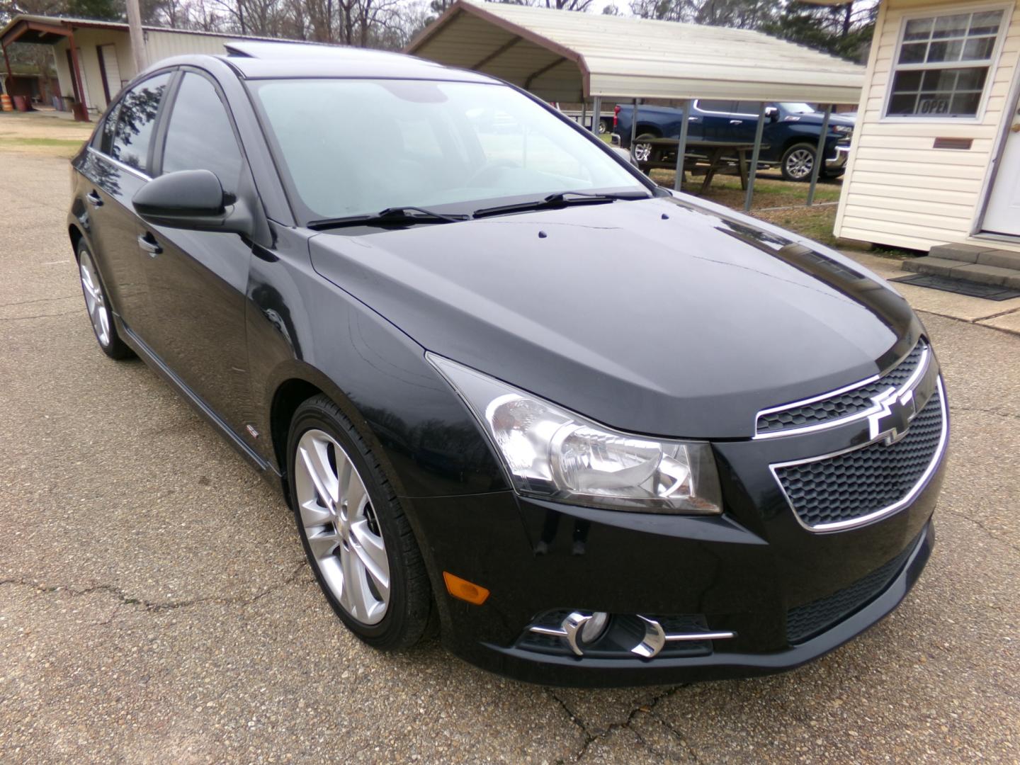 2013 Carbon Flash Metallic /Black Chevrolet Cruze LTZ (1G1PG5SBXD7) with an 1.4L Turbo engine, automatic transmission, located at 401 First NE, Bearden, AR, 71720, (870) 687-3414, 33.726528, -92.611519 - Photo#25